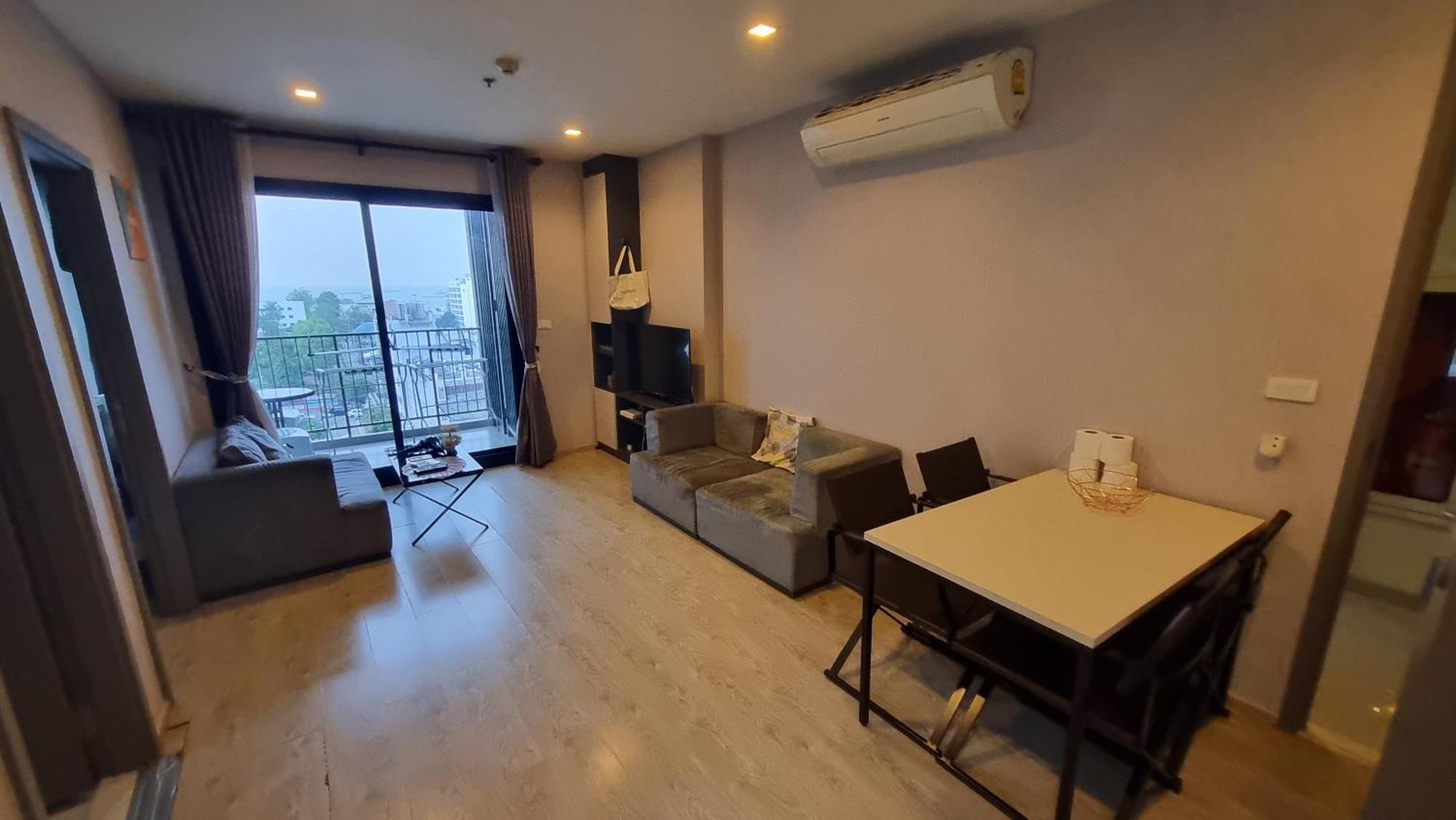 The Base Central Apartments Pattaya Exterior foto